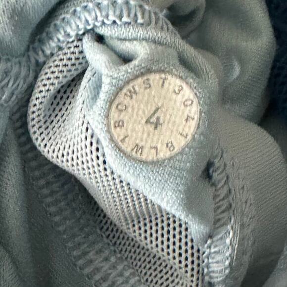 Lululemon Cross Conditioning 2-In-1 Tank Medium Support B/C Cup Carbon Blue Sz 4 - Picture 10 of 10